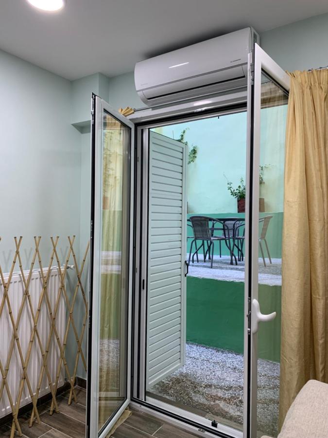 Cozy Apartment Metaxourgeio Greendom Athen Eksteriør bilde