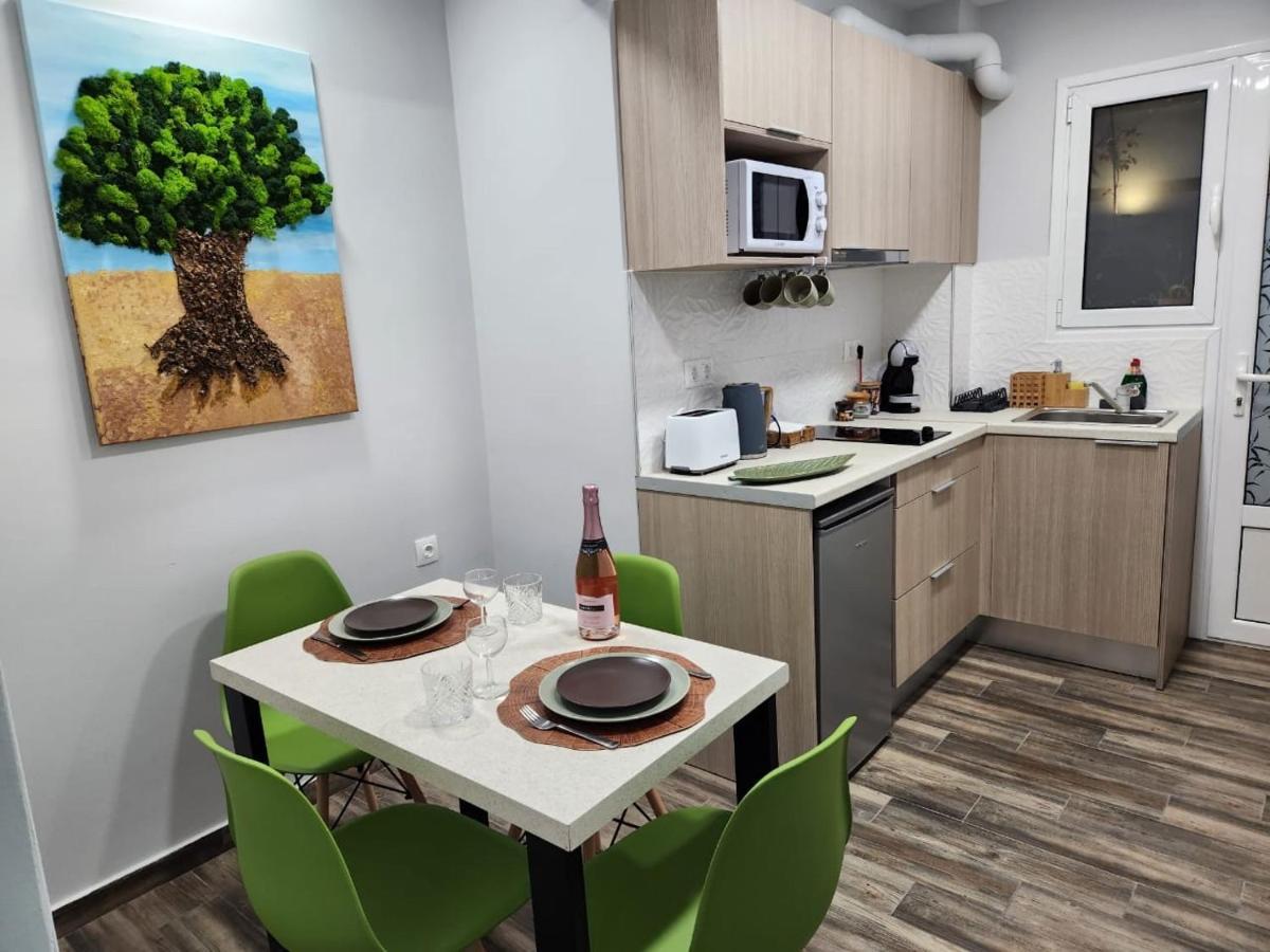 Cozy Apartment Metaxourgeio Greendom Athen Eksteriør bilde